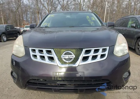 2013 Nissan Rogue Sv z USA, uszkodzony, nr VIN JN8AS5MV0DW657423